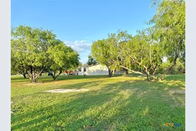 104 Estelle Lane, Victoria, TX 77905 - Photo 38