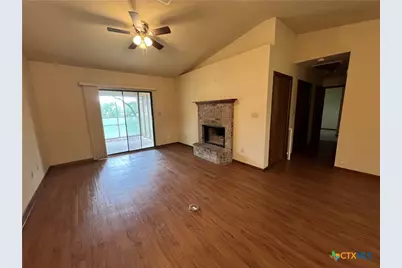 1020 Madeline Street, New Braunfels, TX 78132 - Photo 6