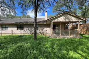 1020 Madeline St, New Braunfels, TX 78132 - Photo 20