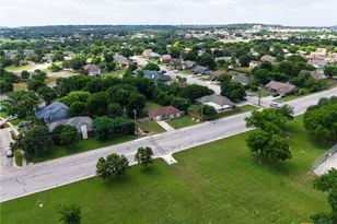 1604 N Main St, Copperas Cove, TX 76522 - Photo 4