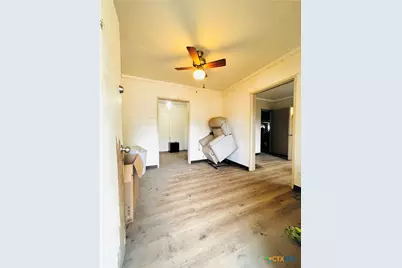 305 Yale Street, Cameron, TX 76520 - Photo 20