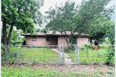 305 Yale Street, Cameron, TX 76520 - Photo 2