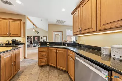 71 Horseshoe Trail, New Braunfels, TX 78130 - Photo 20