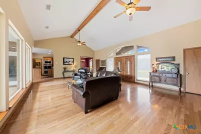 71 Horseshoe Trail, New Braunfels, TX 78130 - Photo 14