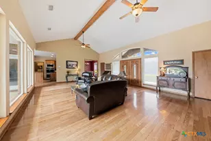 71 Horseshoe Trail, New Braunfels, TX 78130 - Photo 14