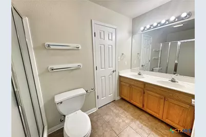 2062 N Ranch Estates Boulevard, New Braunfels, TX 78130 - Photo 16