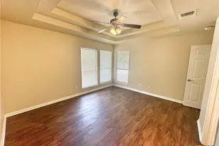 2062 N Ranch Estates Blvd, New Braunfels, TX 78130 - Photo 14