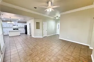 2062 N Ranch Estates Blvd, New Braunfels, TX 78130 - Photo 10
