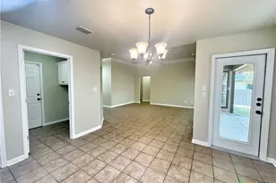 2062 N Ranch Estates Blvd, New Braunfels, TX 78130 - Photo 8