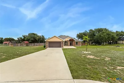 301 Sunrise Hills, Lampasas, TX 76550 - Photo 4
