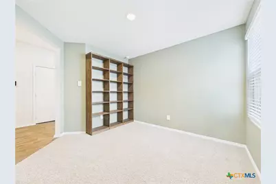 1012 Betsy Drive, Seguin, TX 78155 - Photo 6