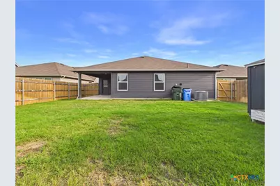 1012 Betsy Drive, Seguin, TX 78155 - Photo 32
