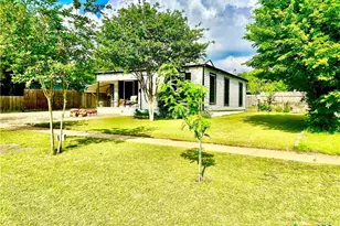 1409 S 13th St, Temple, TX 76504 - Photo 4