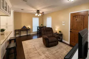 1708 S Wall St, Belton, TX 76513 - Photo 26