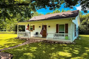 1708 S Wall St, Belton, TX 76513 - Photo 24