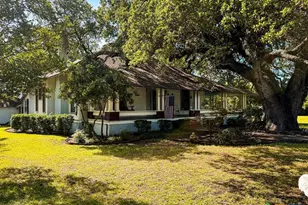 1708 S Wall St, Belton, TX 76513 - Photo 2