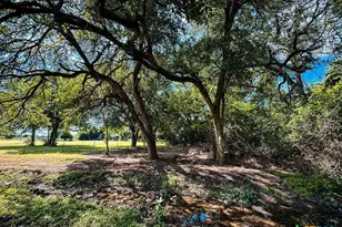 1708 S Wall St, Belton, TX 76513 - Photo 40