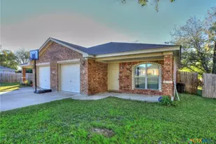 301 Jeff Gordon Dr, Harker Heights, TX 76548 - Photo 2