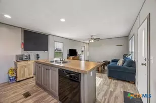 295 McKnight Rd, Seguin, TX 78155 - Photo 36