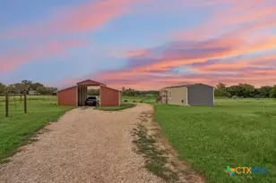 295 McKnight Rd, Seguin, TX 78155 - Photo 34