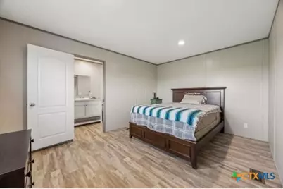 295 McKnight Road, Seguin, TX 78155 - Photo 38