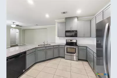 3870 Legend Hill, New Braunfels, TX 78130 - Photo 4