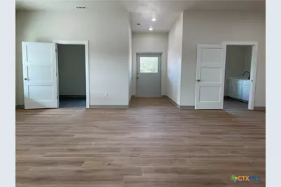 10378 Oakalla Road, Killeen, TX 76549 - Photo 14