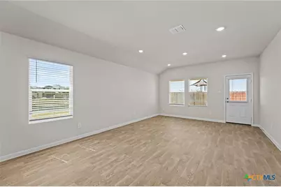 125 Raymondville Path, San Marcos, TX 78666 - Photo 14