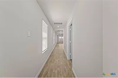 125 Raymondville Path, San Marcos, TX 78666 - Photo 2