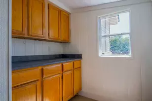 103 N Ave Q, Johnson City, TX 78636 - Photo 20