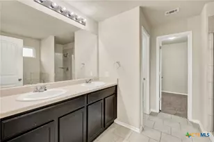 8510 Shooter Cv, San Antonio, TX 78254 - Photo 14