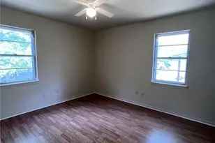 2104 Terrace Dr, Copperas Cove, TX 76522 - Photo 2