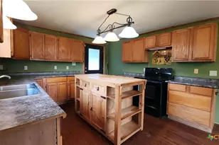 206 Josephine St, Cuero, TX 77954 - Photo 6