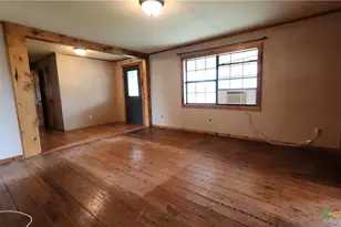 206 Josephine St, Cuero, TX 77954 - Photo 4