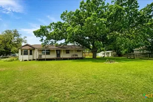 206 Josephine St, Cuero, TX 77954 - Photo 1