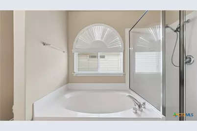 329 Hummingbird Drive, New Braunfels, TX 78130 - Photo 24