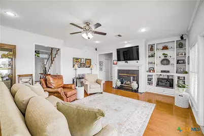 230 Dewberry Lane, Victoria, TX 77904 - Photo 6