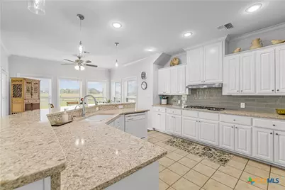 230 Dewberry Lane, Victoria, TX 77904 - Photo 8