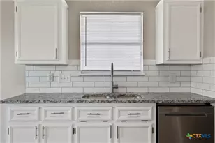 2901 Hydrangea Ave, Killeen, TX 76549 - Photo 14