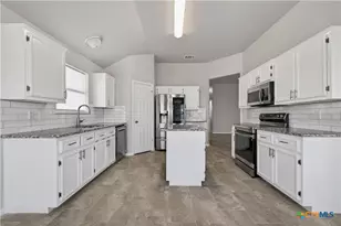 2901 Hydrangea Ave, Killeen, TX 76549 - Photo 12