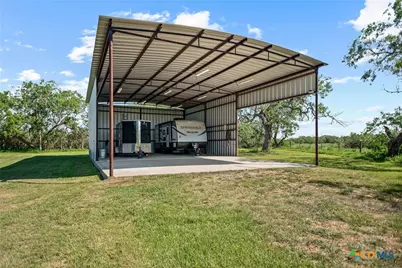 346 E Fm 884, Yorktown, TX 78164 - Photo 4