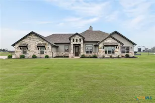 412 Farmstead Dr, Seguin, TX 78155 - Photo 1
