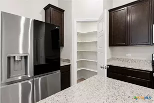 2905 Greenbriar, Seguin, TX 78155 - Photo 16