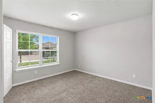 2905 Greenbriar, Seguin, TX 78155 - Photo 24