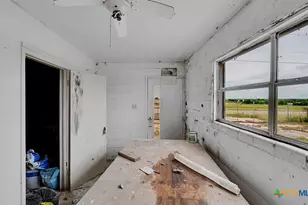 9796 E US 190 Hwy, Rogers, TX 76569 - Photo 20