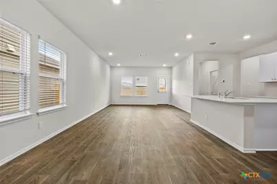 1521 Agave Cellar, New Braunfels, TX 78130 - Photo 2