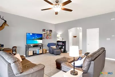 109 Grandview, Floresville, TX 78114 - Photo 10