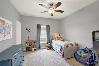 109 Grandview, Floresville, TX 78114 - Photo 24