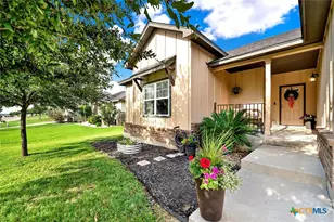 109 Grand View, Floresville, TX 78114 - Photo 4