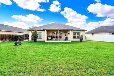 109 Grandview, Floresville, TX 78114 - Photo 28